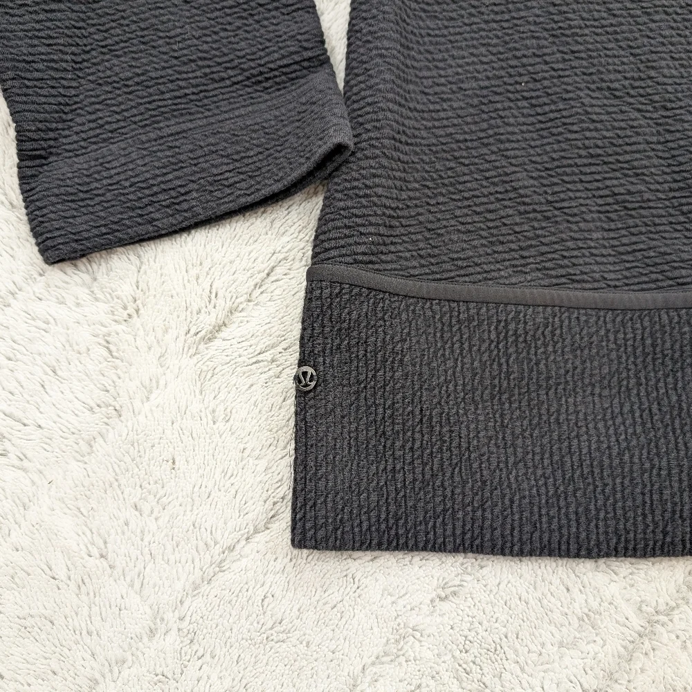 Lululemon Sweatshirt Womens 10 Black On Repeat Mock Neck Textured Cozy